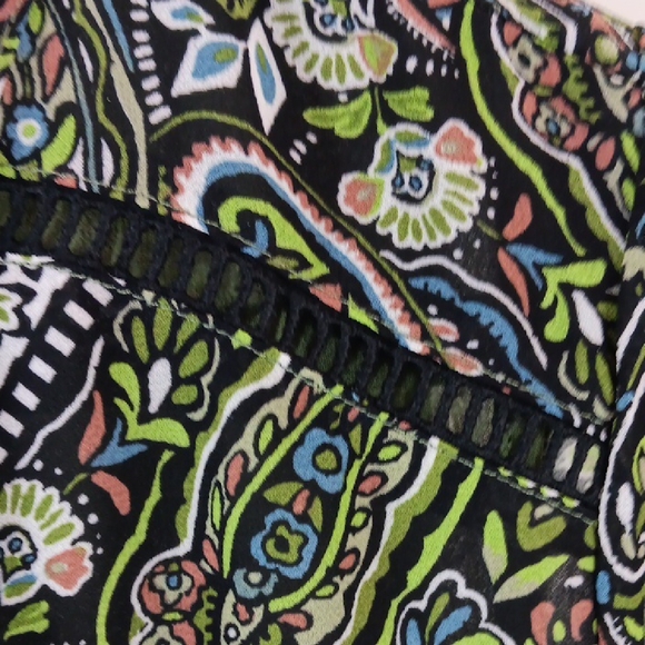 Belle By Kim Gravel Blouse Women's Size Large Green Paisley - Picture 5 of 14